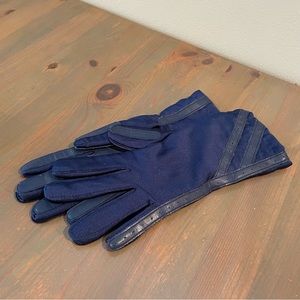 Vintage gloves (no leather)